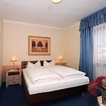 Jaegerhof 3* מאיירהופן